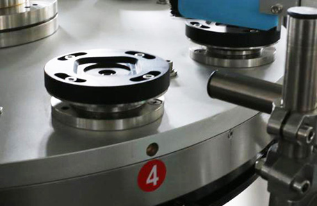 全自動回轉(zhuǎn)式不干膠貼標(biāo)機(jī)-XTHZ-600J型