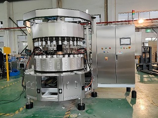 2025.6.10河北邯鄲回轉式數控不干膠貼標機